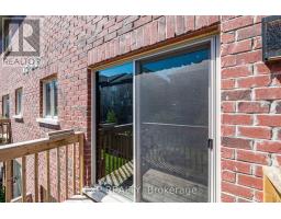 104 Gordon Circle, Newmarket, ON L3Y0C9 Photo 13