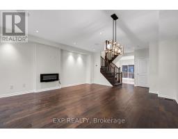 104 Gordon Circle, Newmarket, ON L3Y0C9 Photo 17