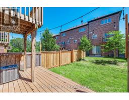 104 Gordon Circle, Newmarket, ON L3Y0C9 Photo 34