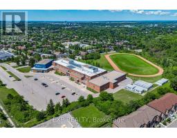 104 Gordon Circle, Newmarket, ON L3Y0C9 Photo 40