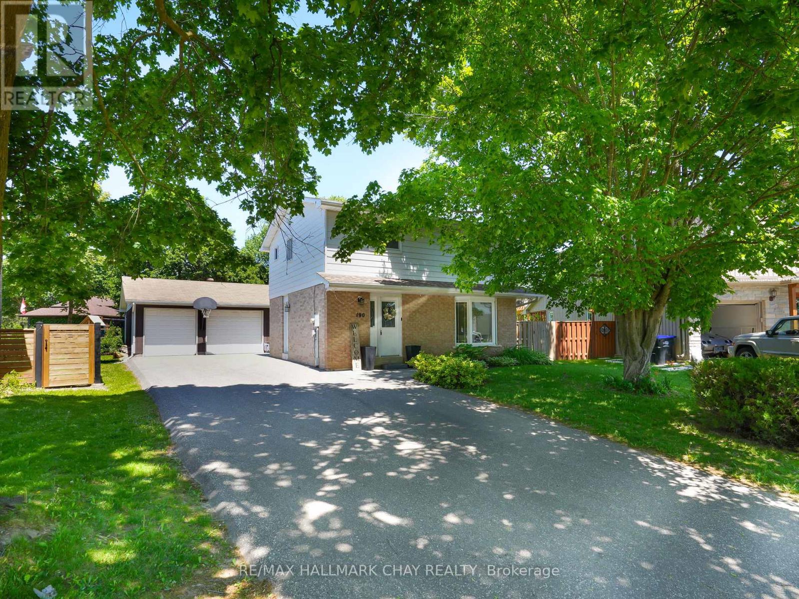 190 MACKENZIE STREET - 1