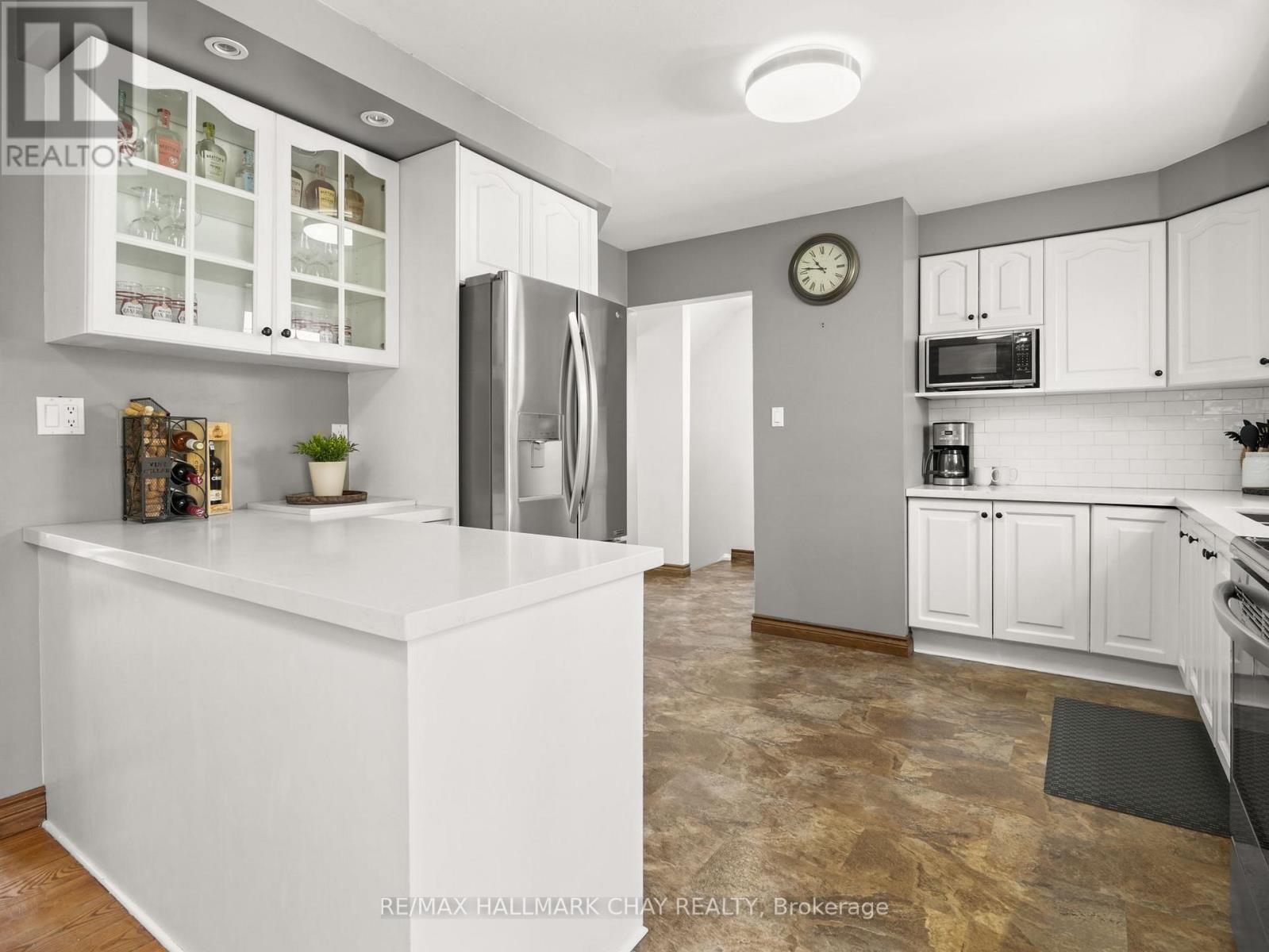 190 MACKENZIE STREET - 12