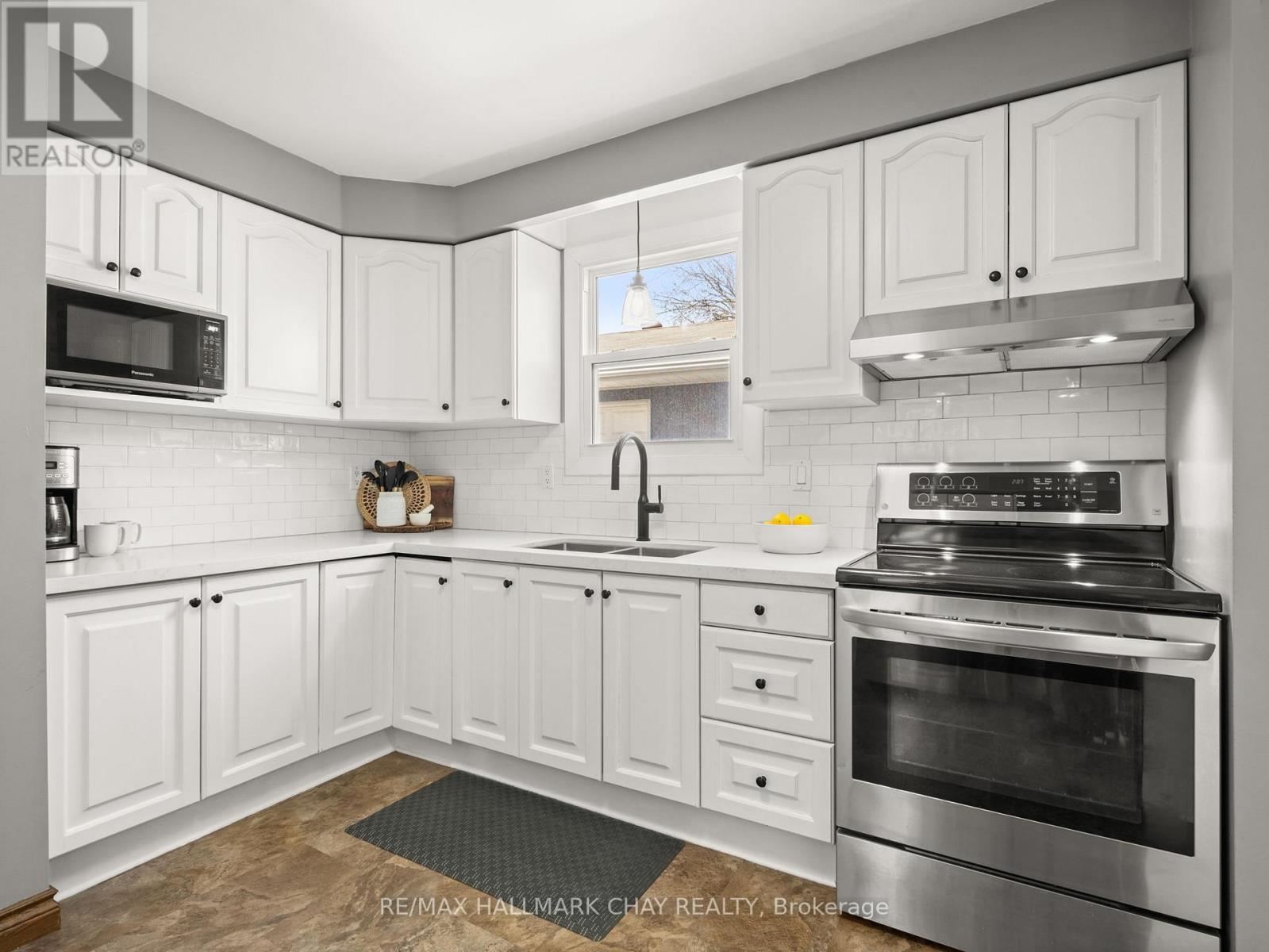 190 MACKENZIE STREET - 16