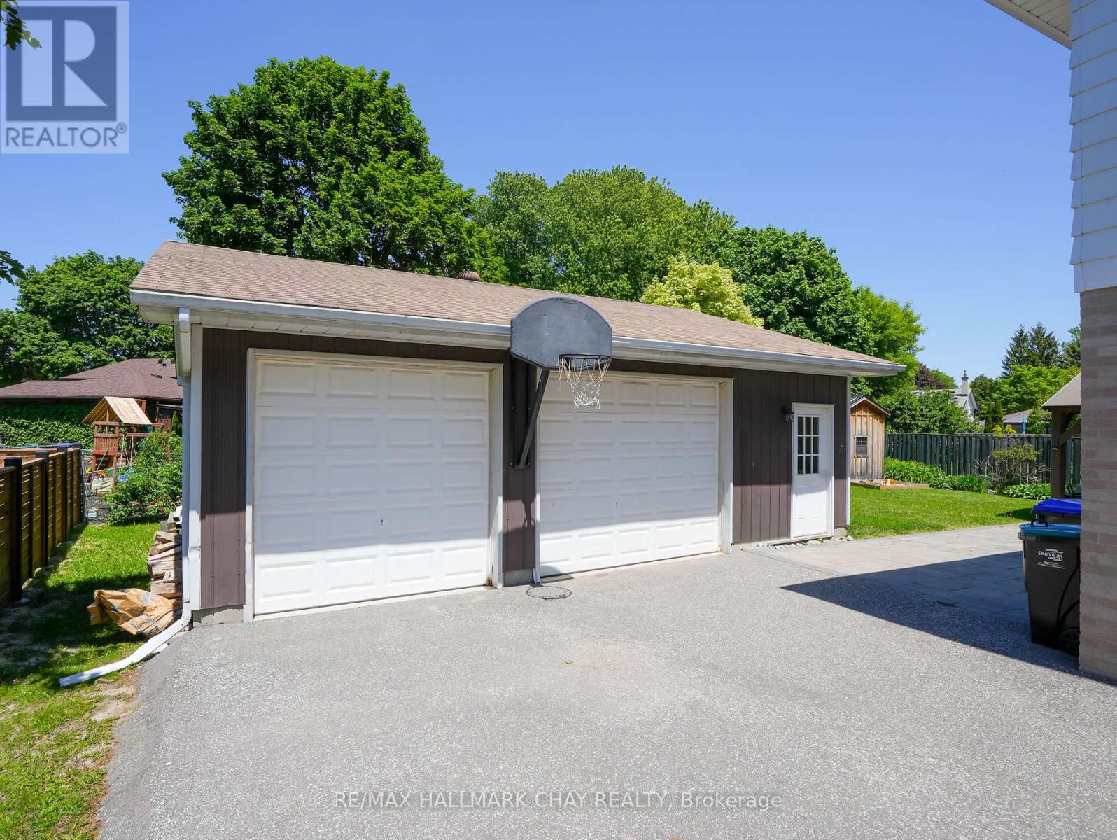 190 MACKENZIE STREET - 2