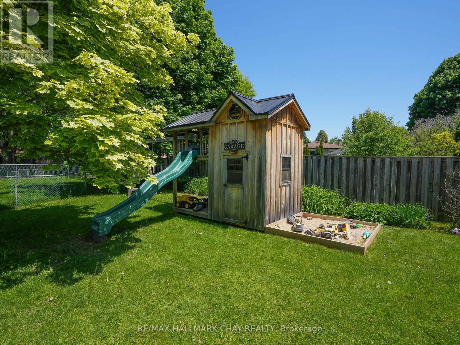 190 MACKENZIE STREET - Image 32