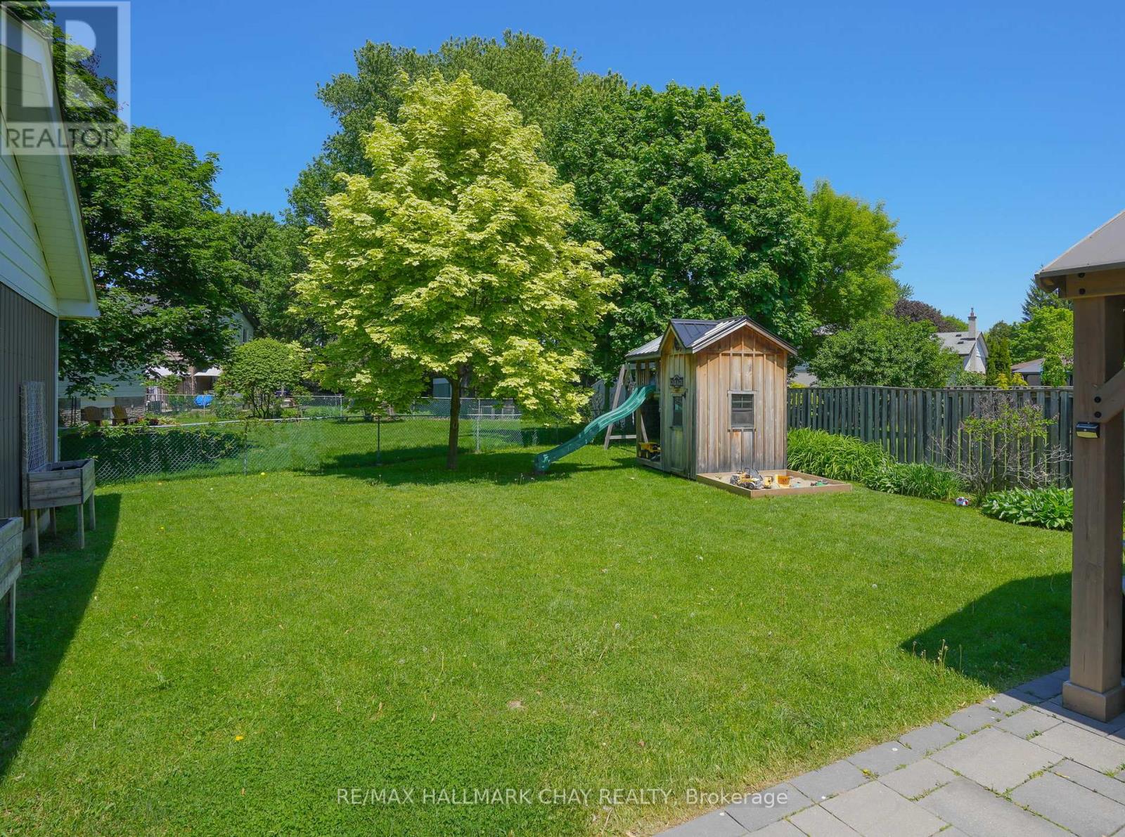 190 MACKENZIE STREET - Image 33