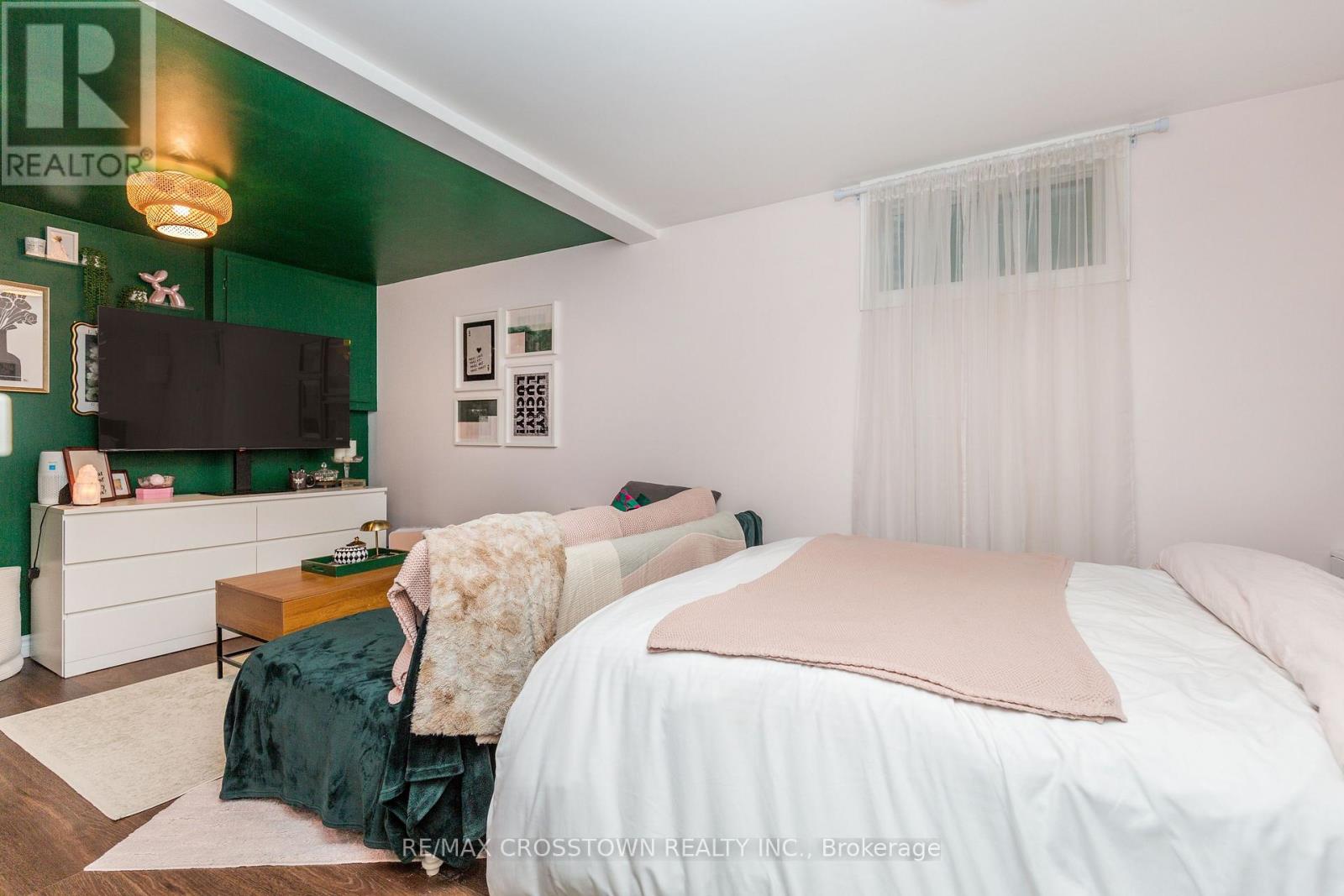 #24 360 BLAKE STREET NW - 25