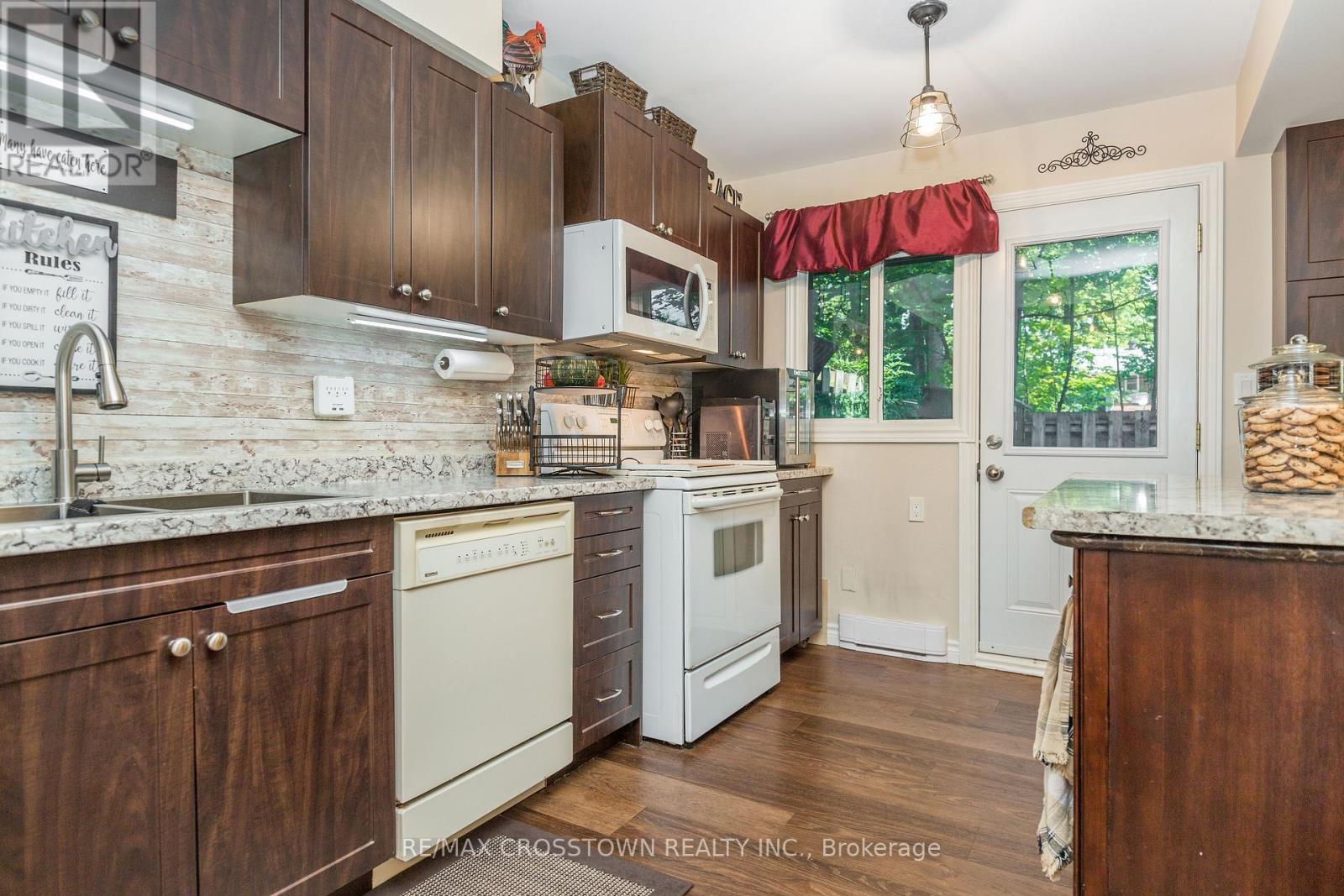 #24 360 BLAKE STREET NW - 6