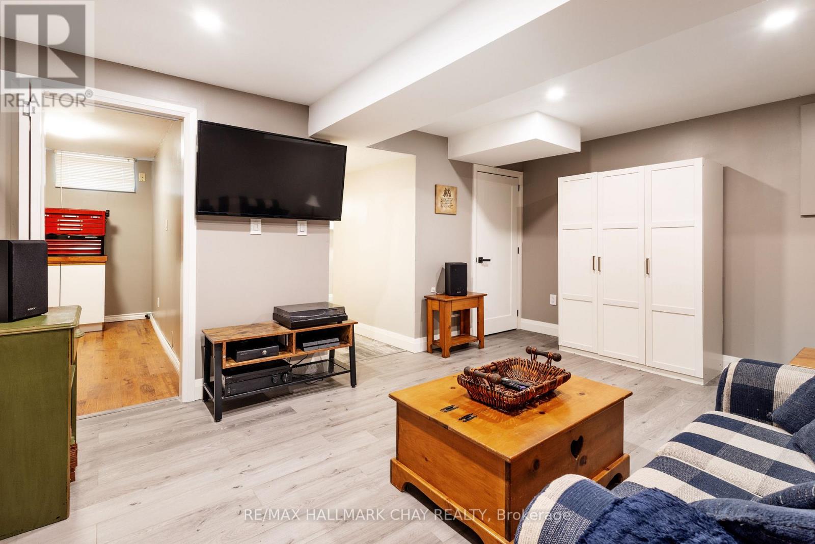 103 DAPHNE CRESCENT - Image 31