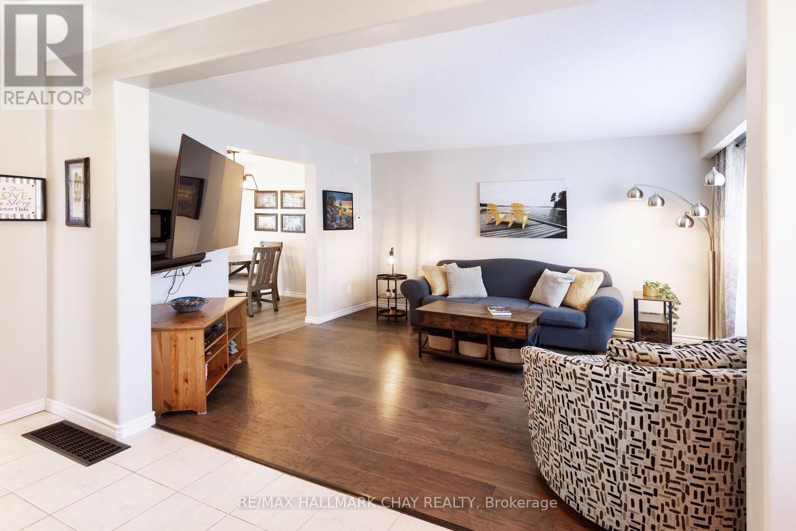 103 DAPHNE CRESCENT - Image 6