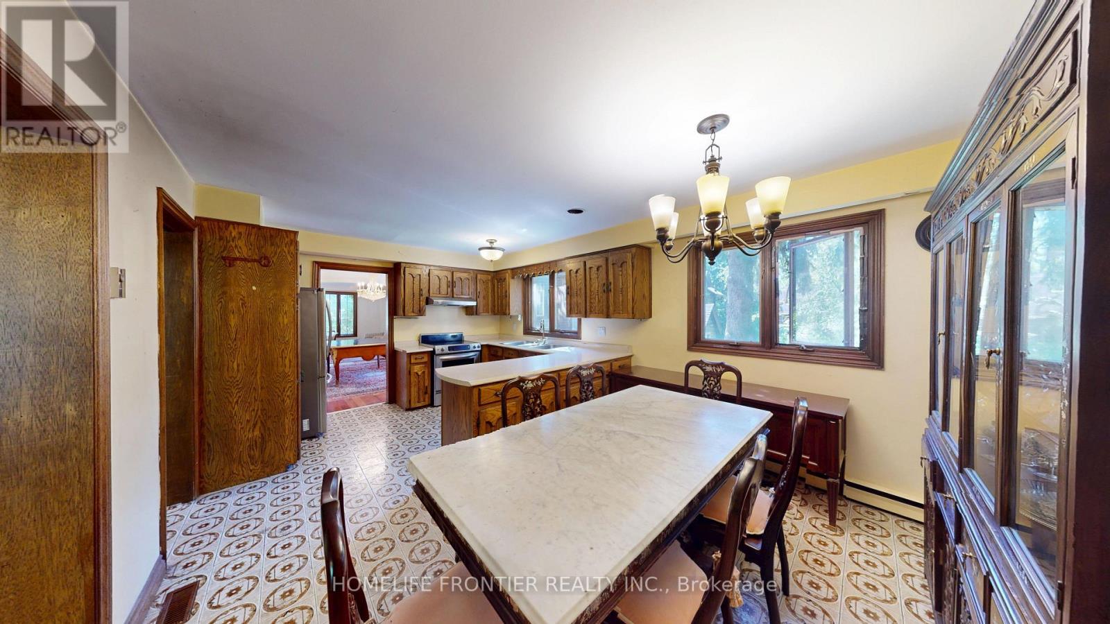 36 RIVERDALE DRIVE - 14