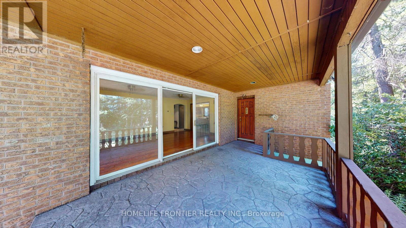 36 RIVERDALE DRIVE - 21