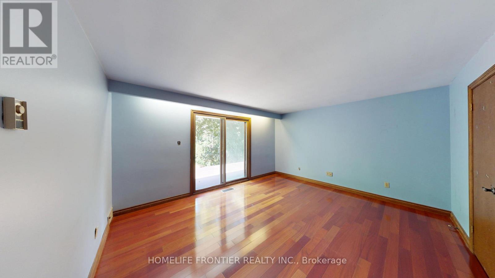 36 RIVERDALE DRIVE - 37