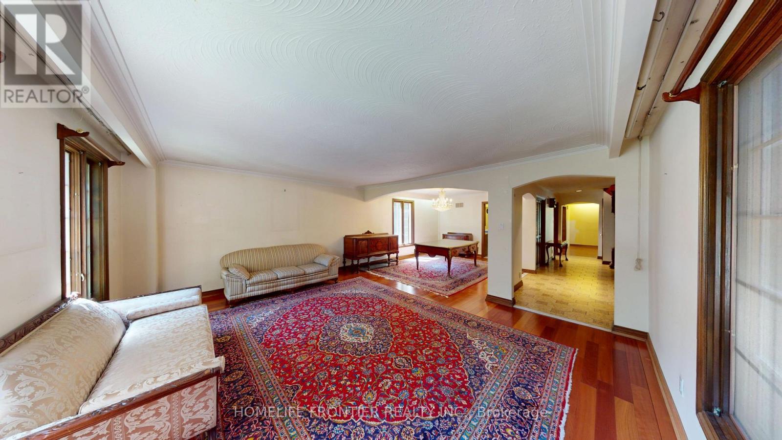 36 RIVERDALE DRIVE - 6
