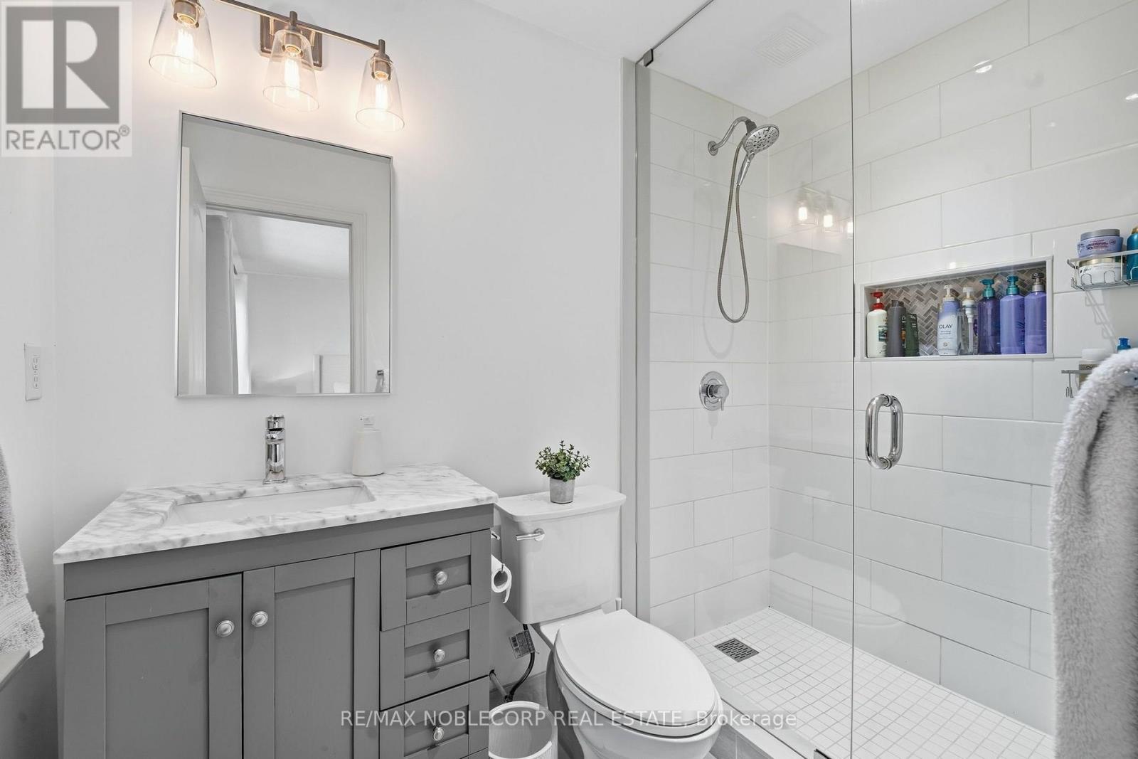 44 LOU POMANTI STREET - Image 25