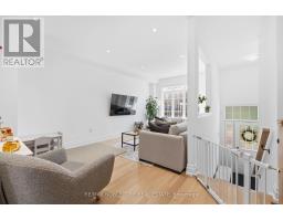 44 Lou Pomanti Street, Toronto, ON M9M0C2 Photo 10