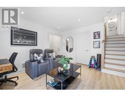 44 Lou Pomanti Street, Toronto, ON M9M0C2 Photo 31