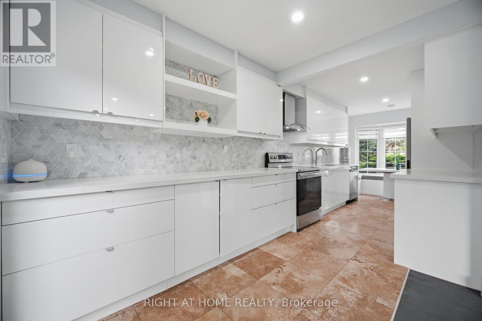 1527 FORESTDALE COURT - 11