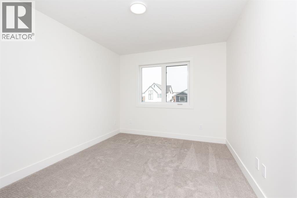 558 Malahat Green W - 24