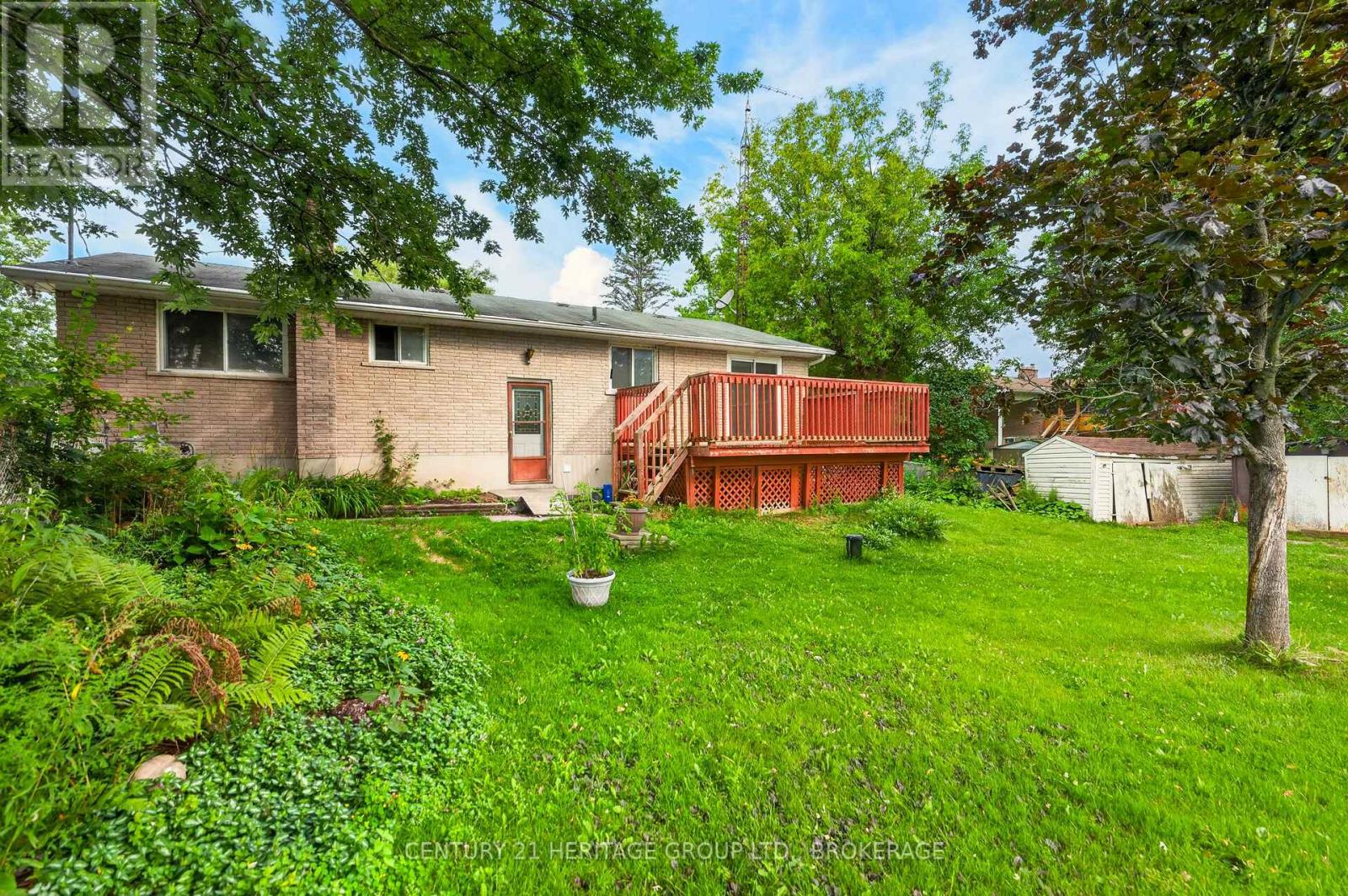 2496 LEEMAN ROAD - 44