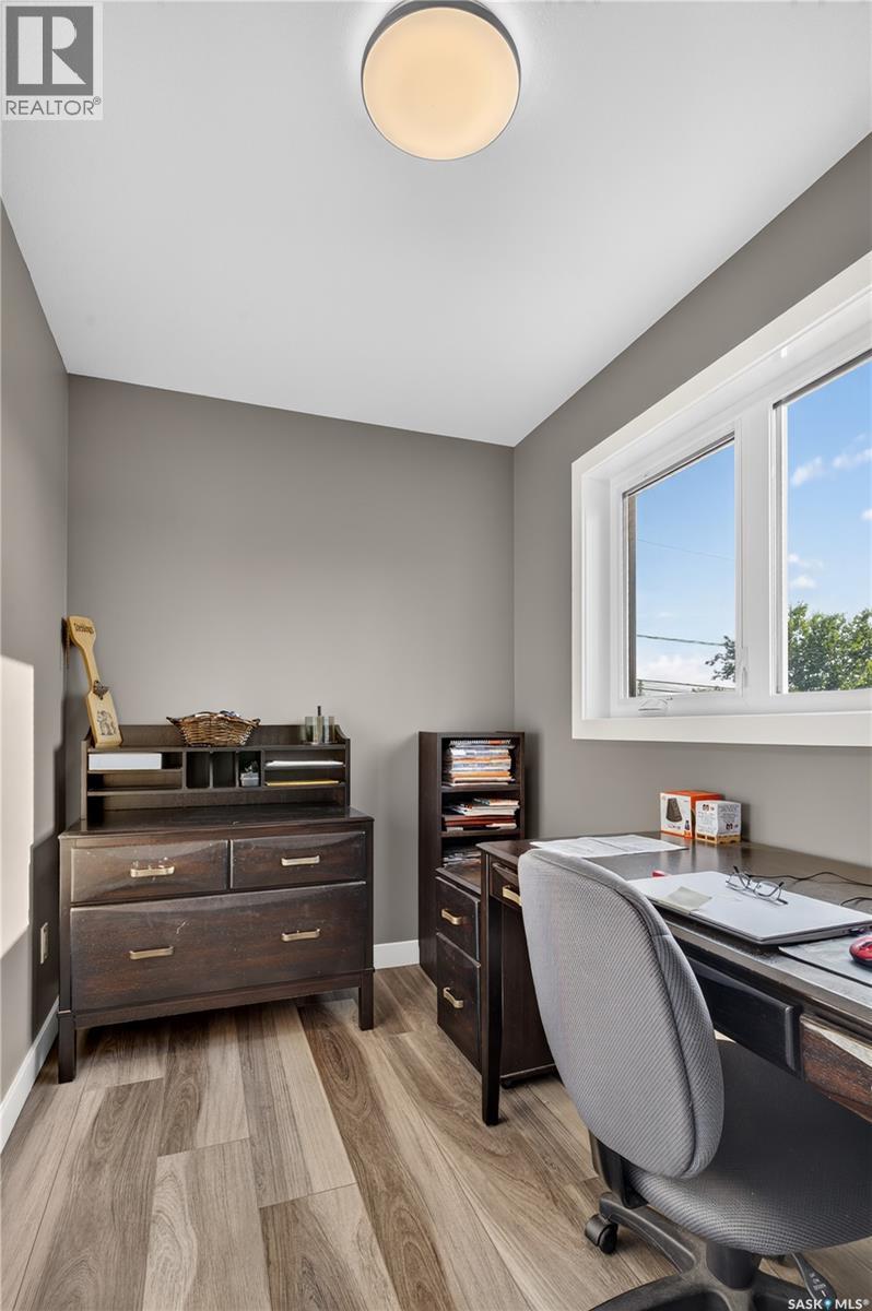433 4th STREET N - 14