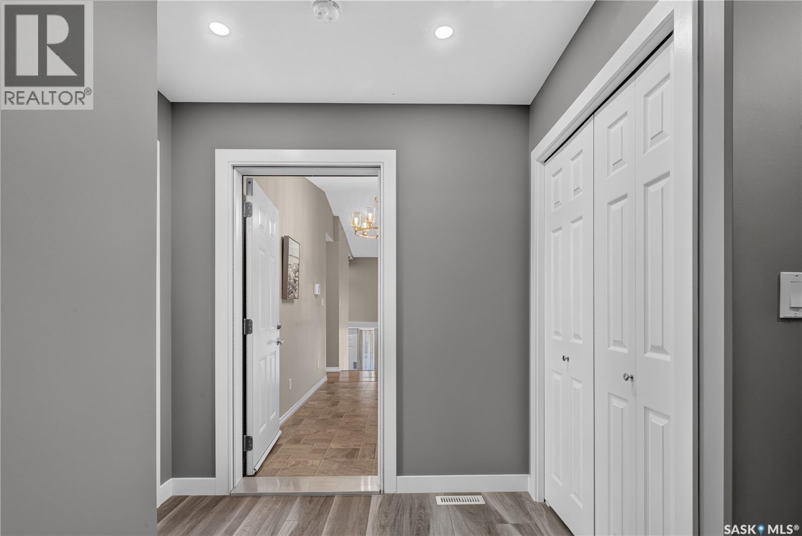 433 4th STREET N - 17