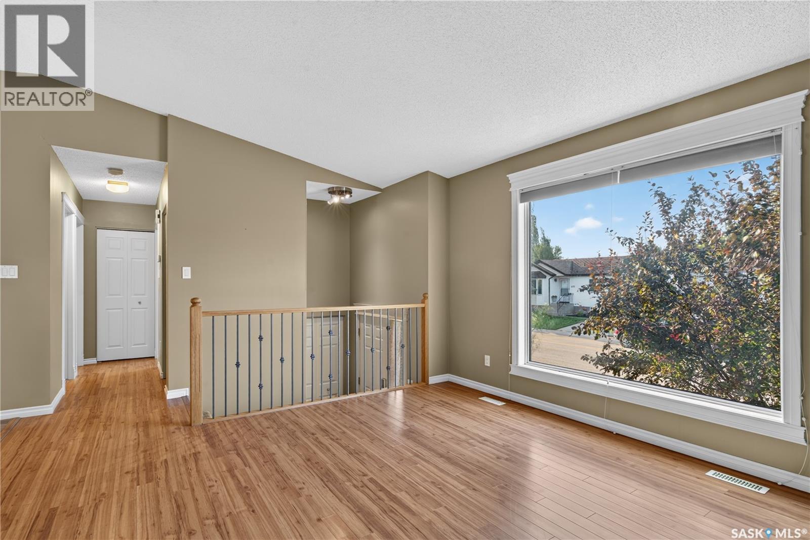 433 4th STREET N - Image 18