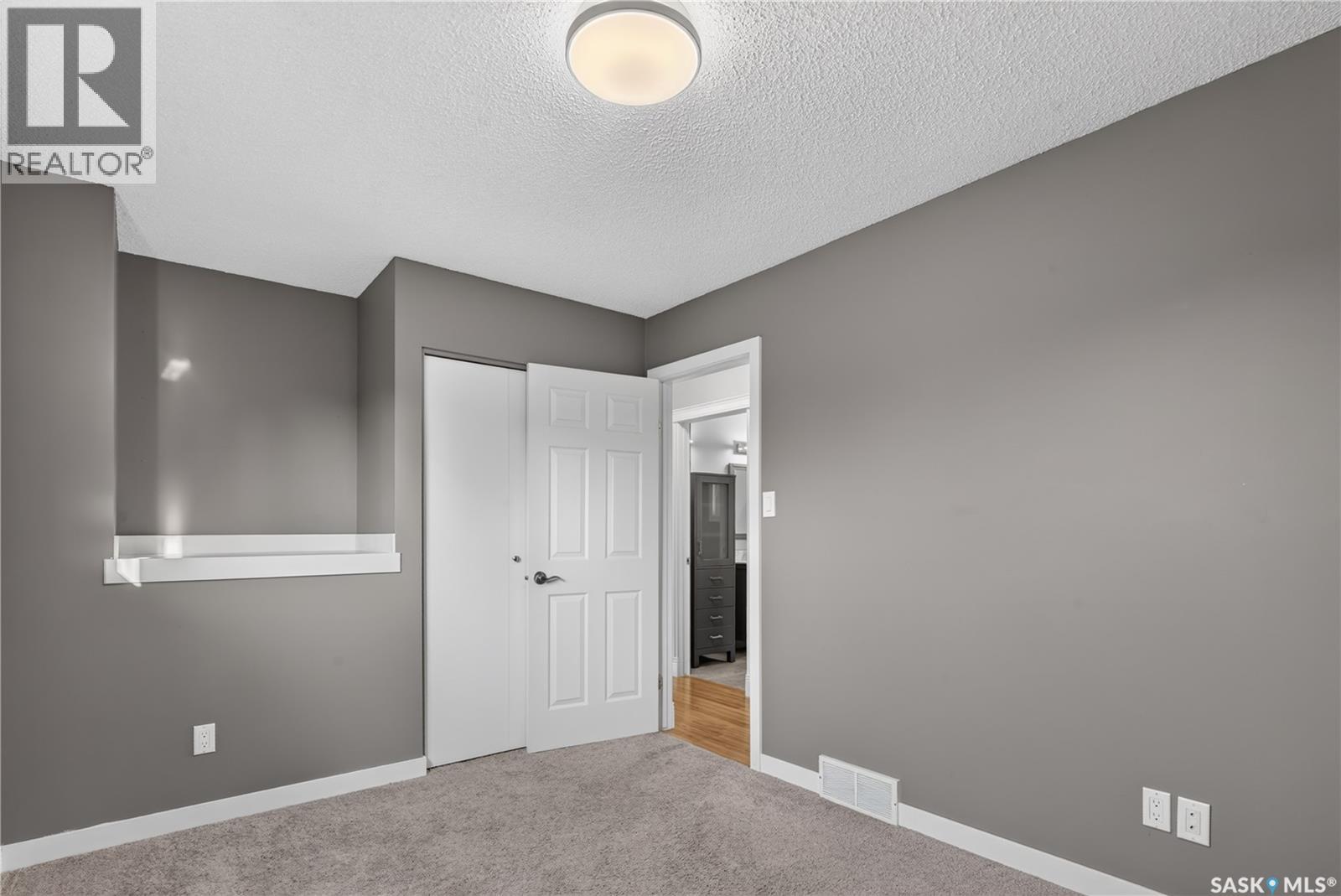 433 4th STREET N - 27