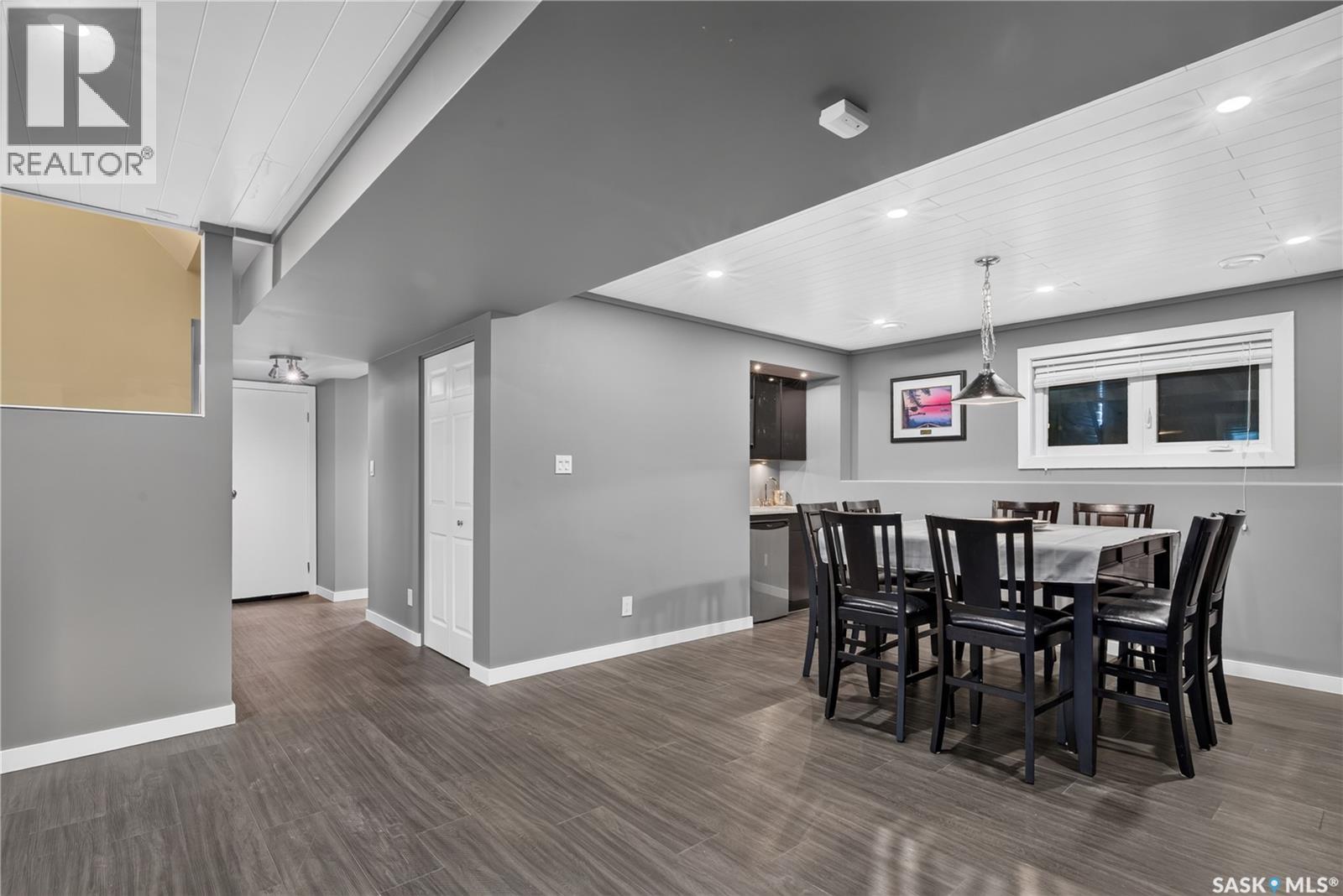 433 4th STREET N - Image 31