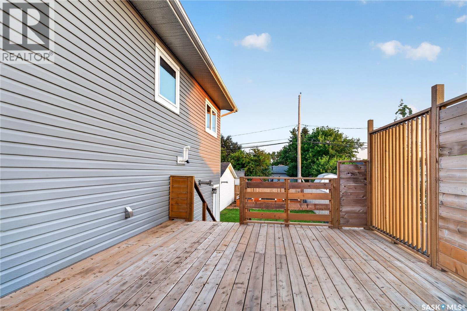 433 4th STREET N - 43