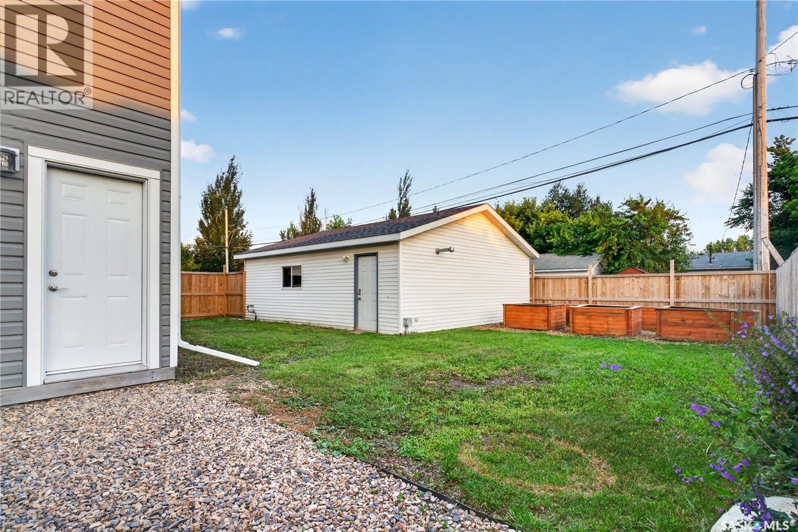 433 4th STREET N - Image 46