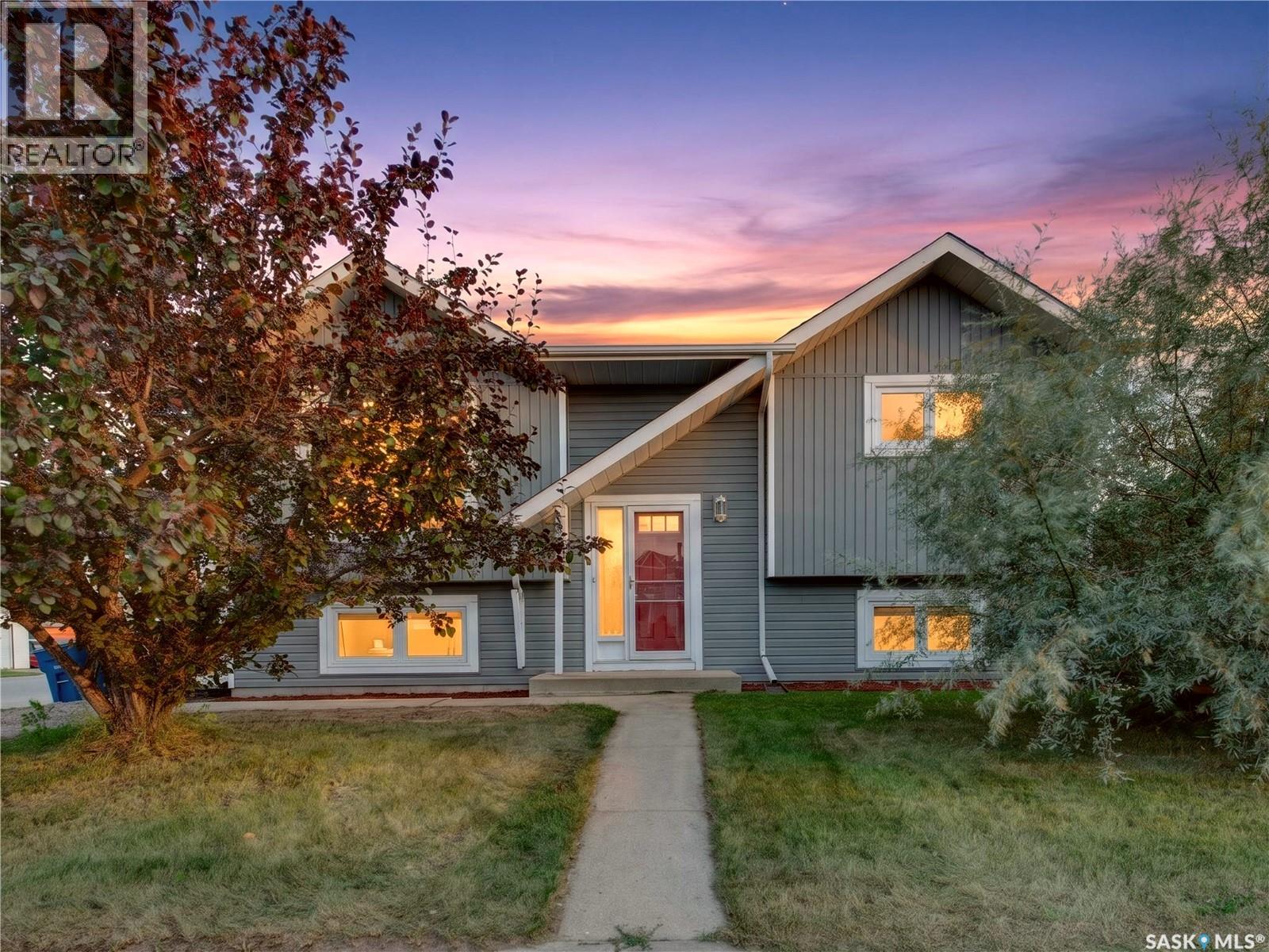 433 4th STREET N - Image 51