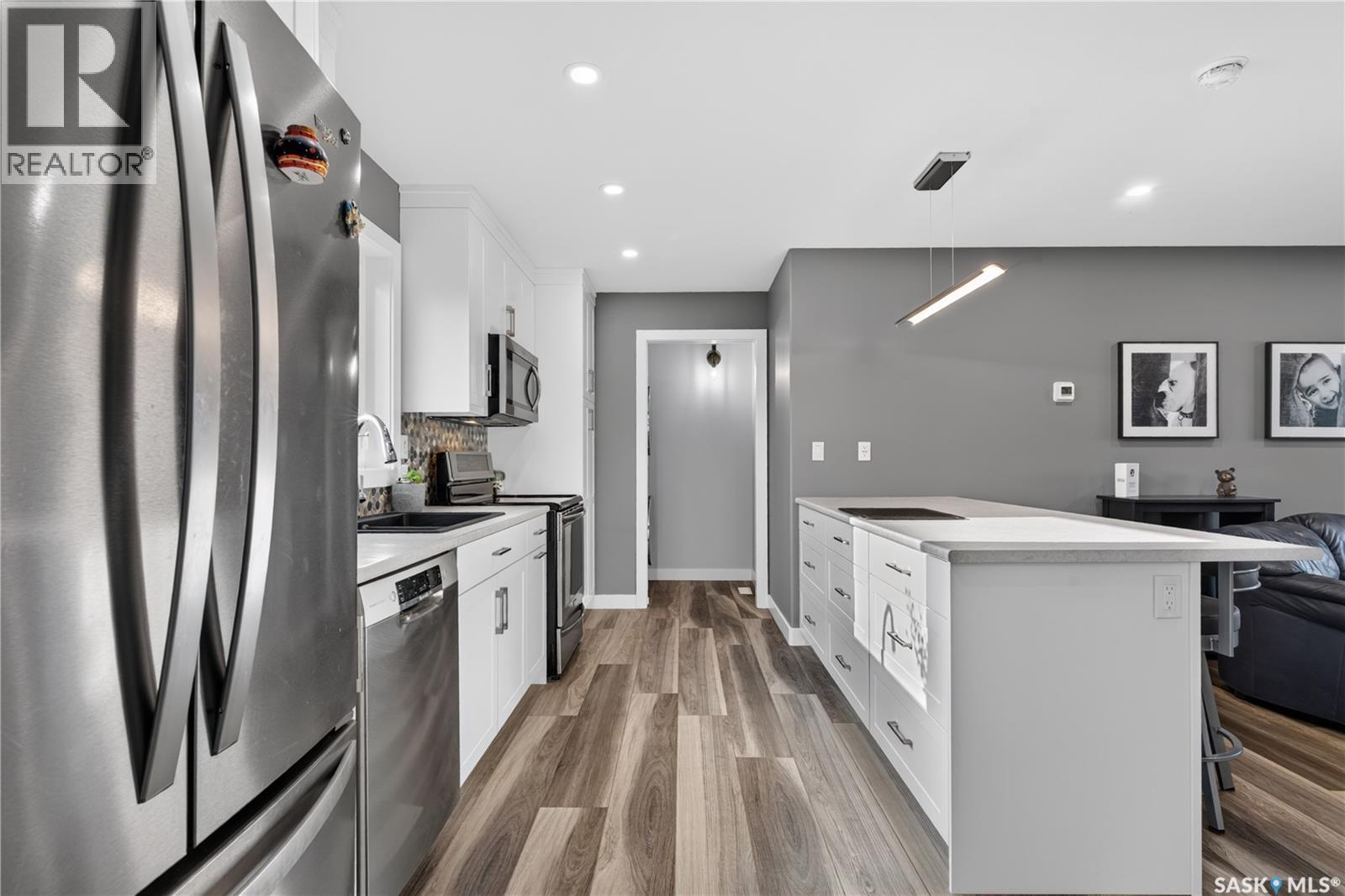 433 4th STREET N - Image 7
