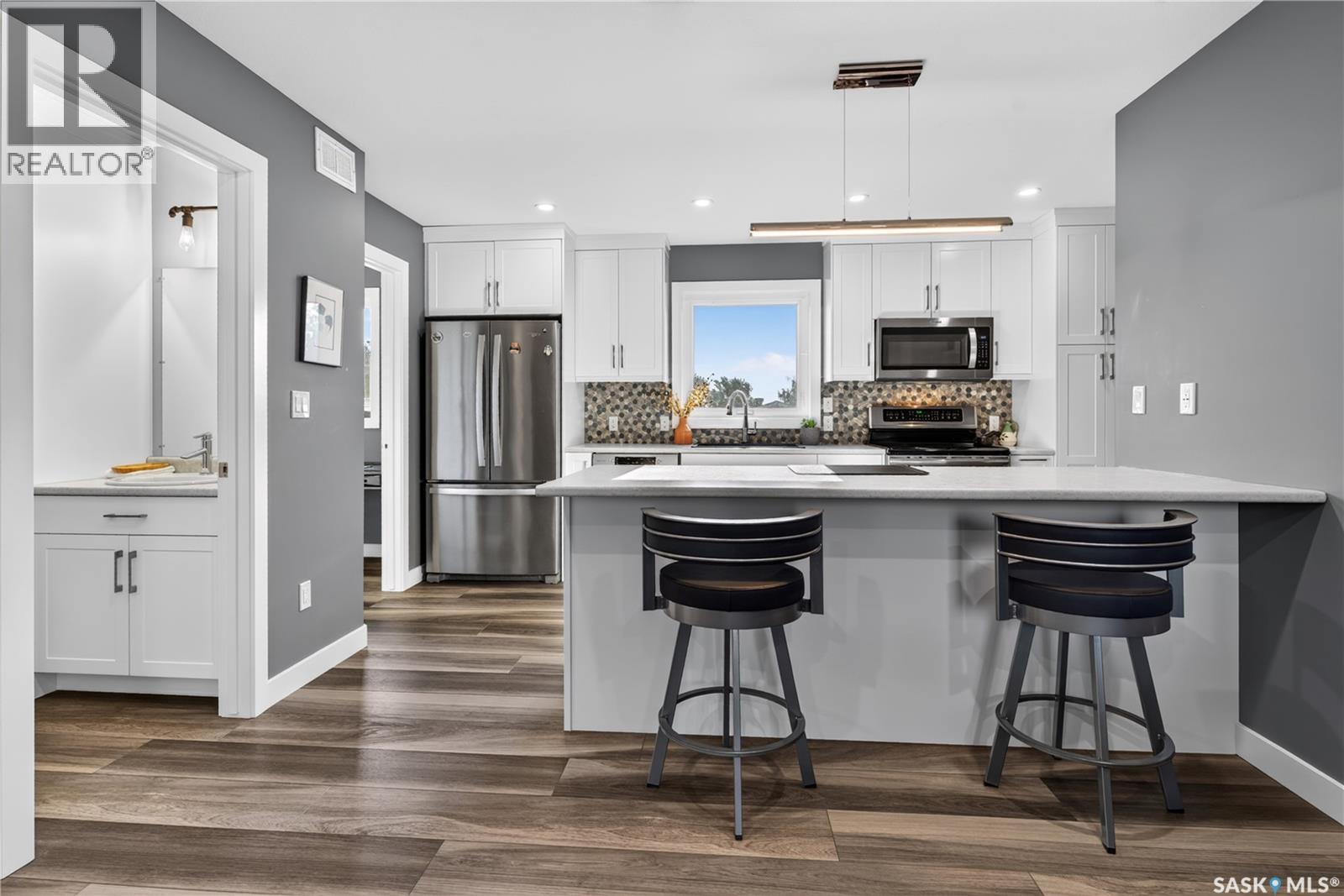 433 4th STREET N - 9