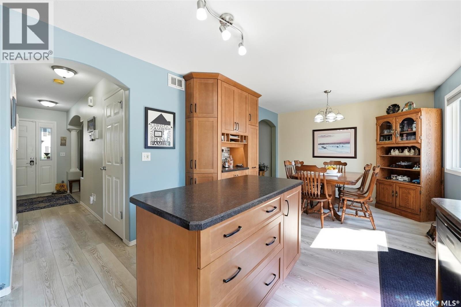 523 Denham WAY - Image 12