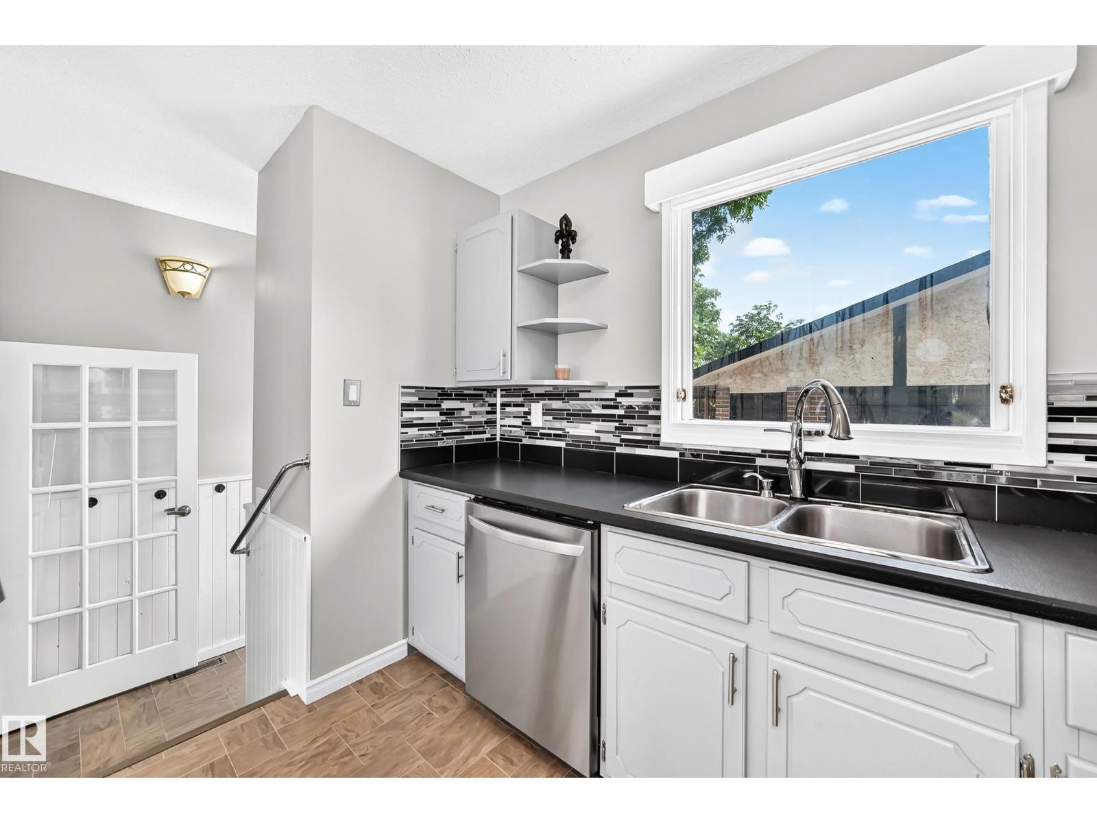 3615 10 AV NW - Image 15
