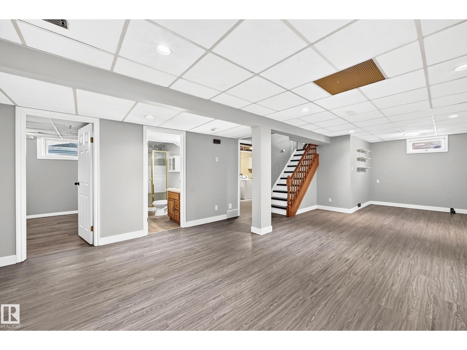 3615 10 AV NW - 29