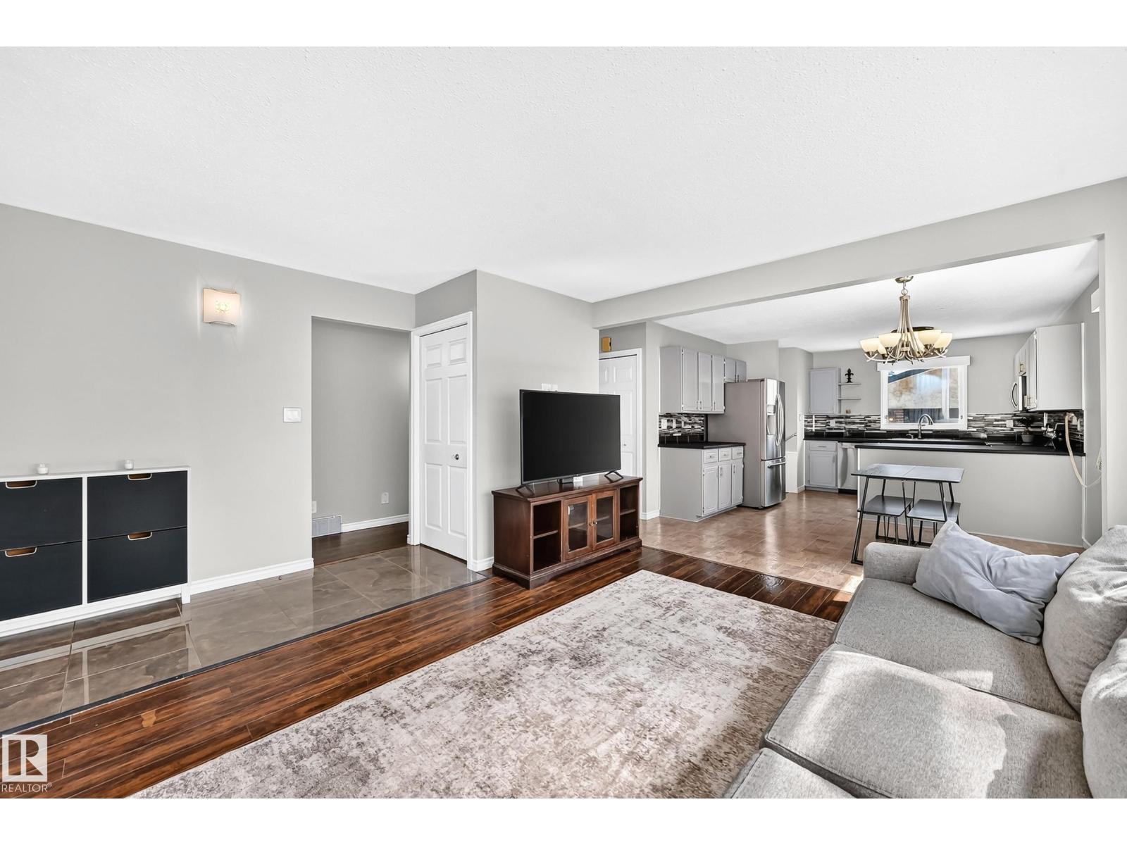 3615 10 AV NW - Image 7