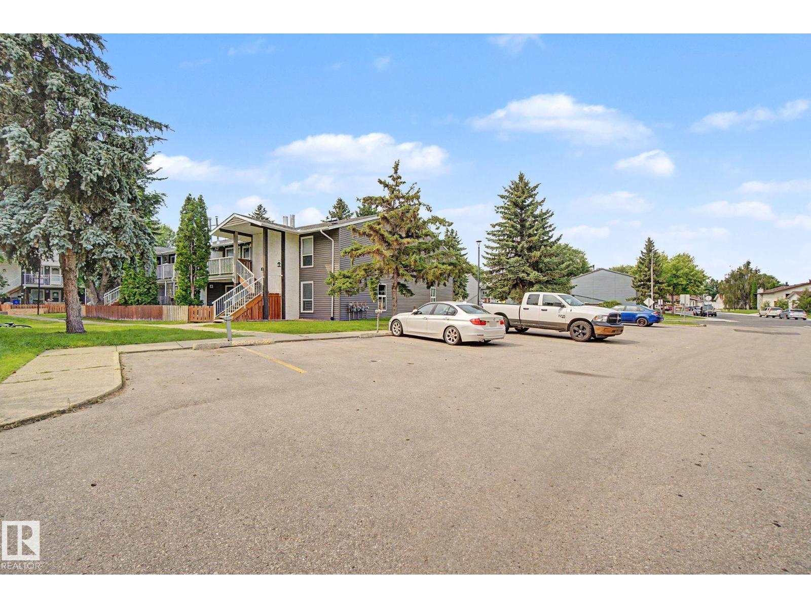 #39 3111 142 AV NW - 33