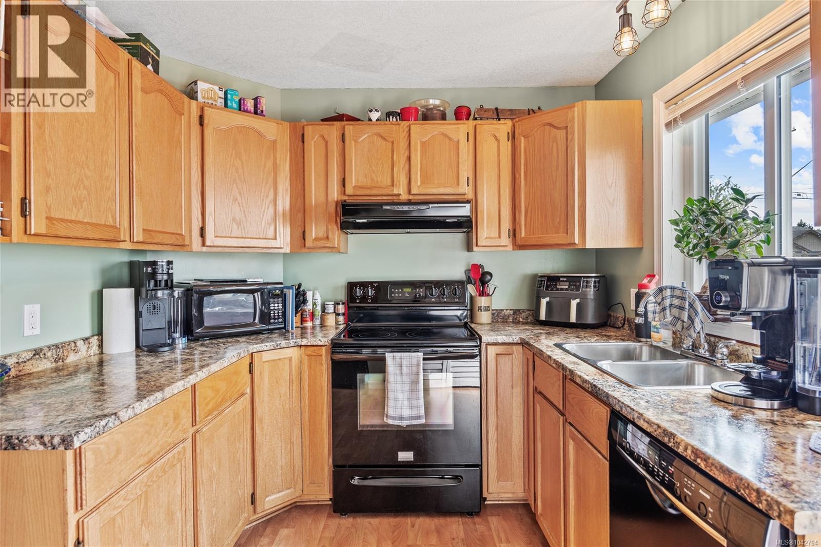 #B 2407 Willemar Ave - Image 27