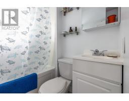 13 Pleasant Street thumbnail 10