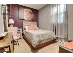 29 Hartland Avenue thumbnail 16