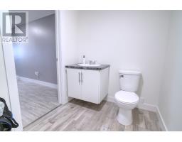 29 Hartland Avenue thumbnail 21