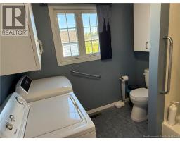 Bath (# pieces 1-6) - 464 Route 255, Saint Andre, NB E3Y2V9 Photo 8