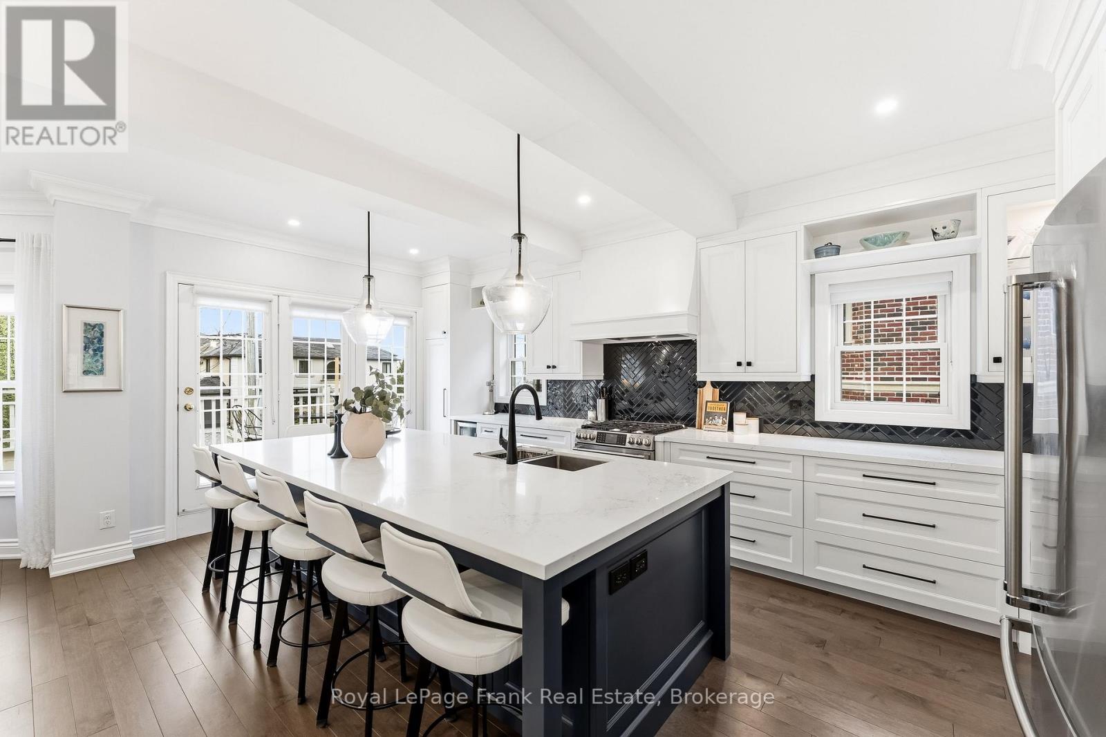 470 POPLAR AVENUE - Image 14