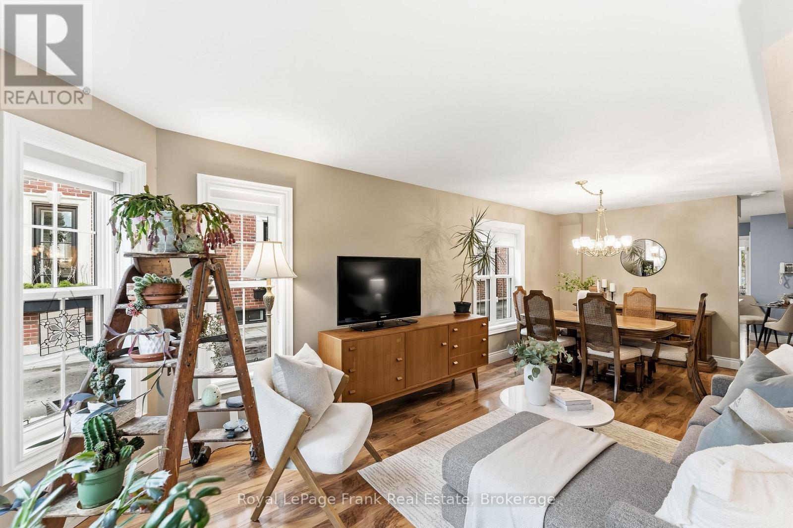 470 POPLAR AVENUE - Image 34
