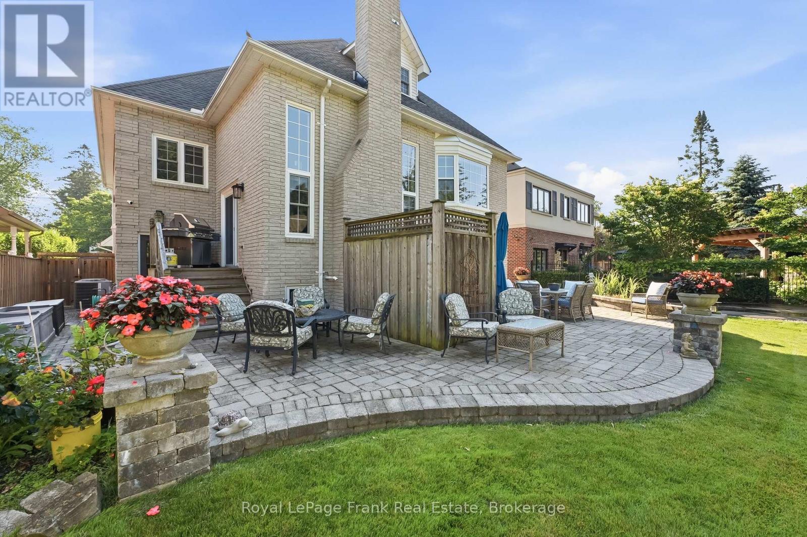 470 POPLAR AVENUE - Image 39