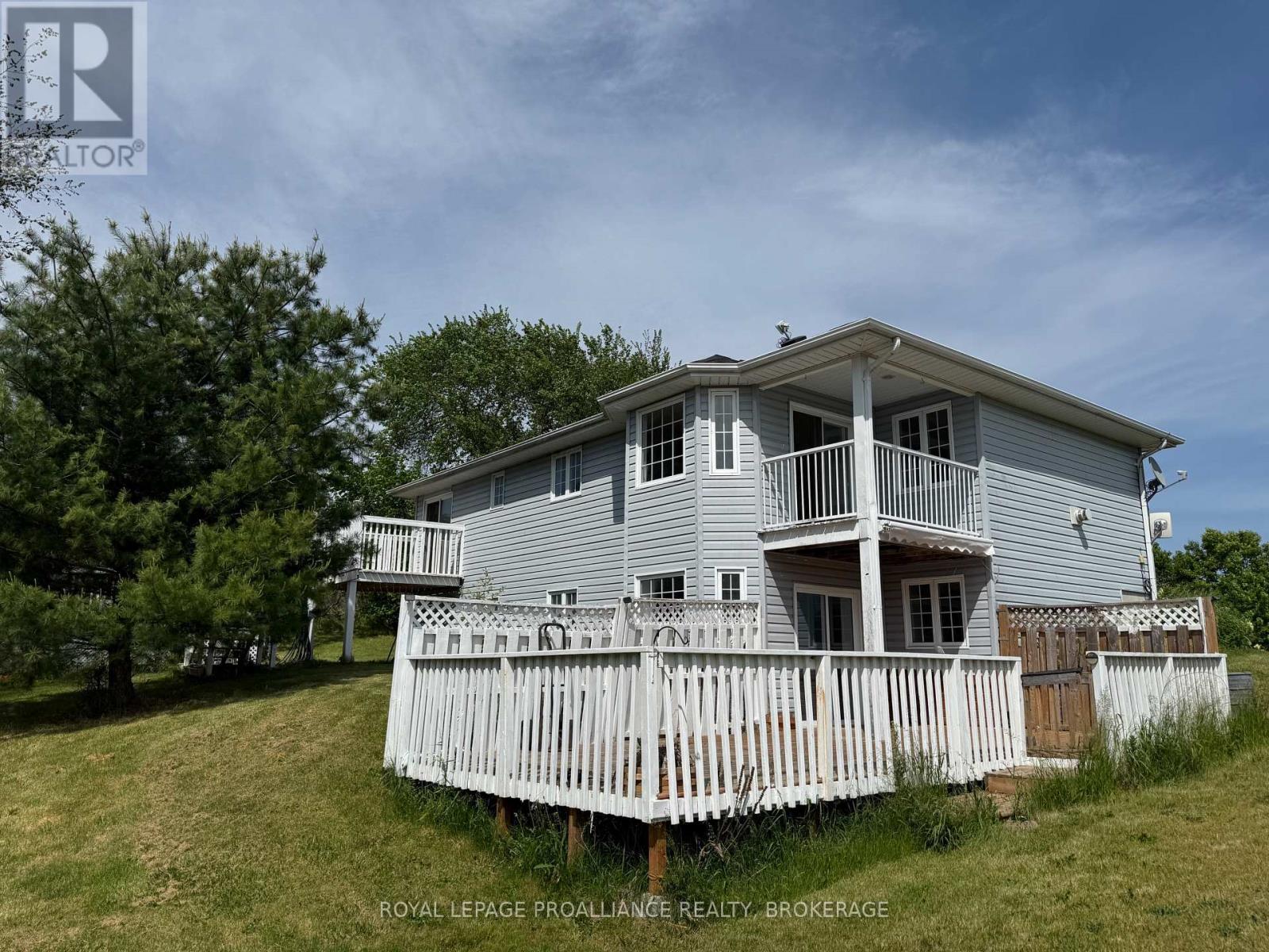 3081 BARNABY COURT - 36