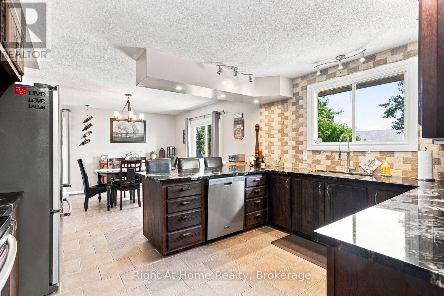 34 BIRCH POINT ROAD - Image 16