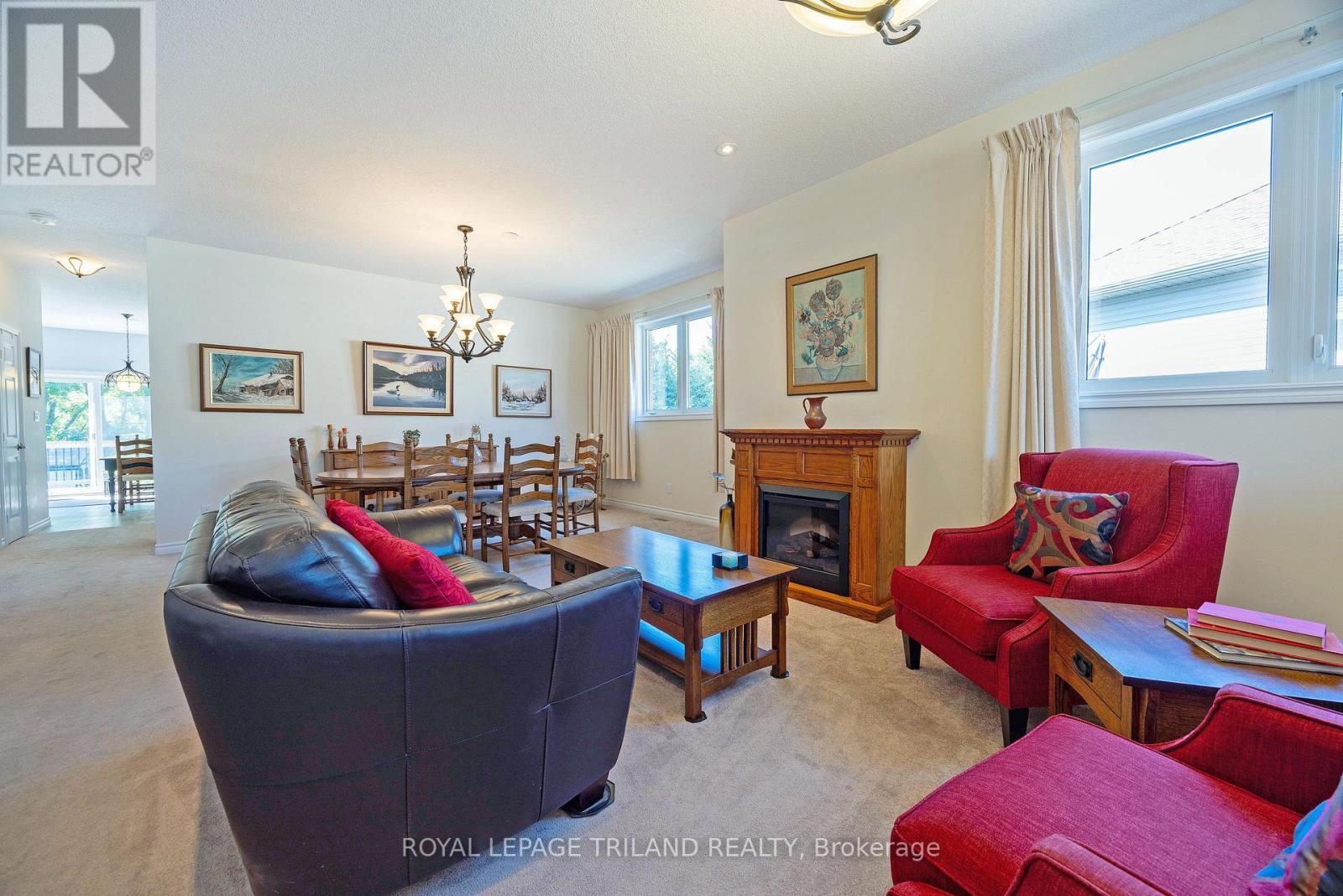 17 JACKLIN COURT - 7